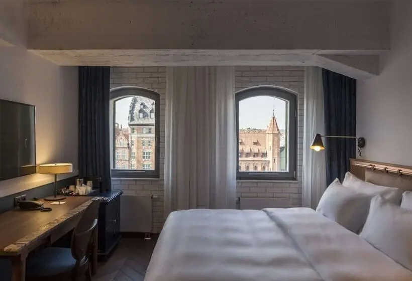 اتاق سوپریور با چشم‌انداز رودخانه, Radisson Hotel & Suites, Gdansk, Wyspa Spichrzów