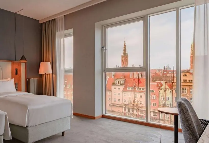اتاق سوپریور با چشم‌انداز رودخانه, Radisson Hotel & Suites, Gdansk, Wyspa Spichrzów