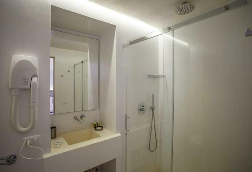 غرفة ديلوكس رباعية, Stacci Rural Resort