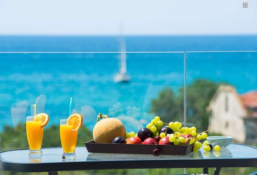 家庭海景房, The Dome Luxury