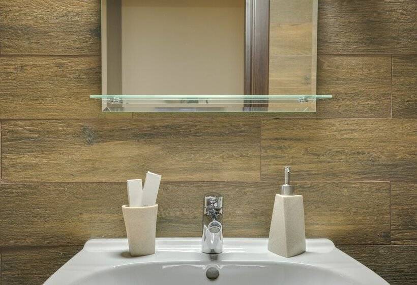 חדר סופריור, Viewpoint