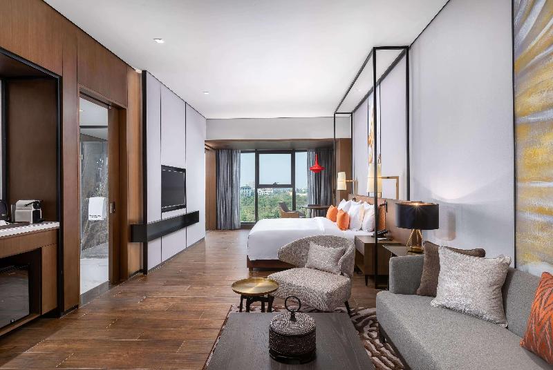 اتاق لوکس با تخت بزرگ, Wyndham Grand Yangon