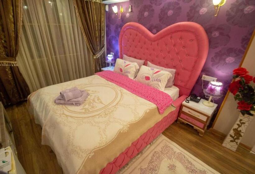 패밀리 스위트, Marko Pasa Konagı & Oteli