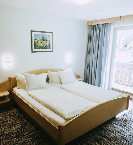 标准间, Haus Rainbach