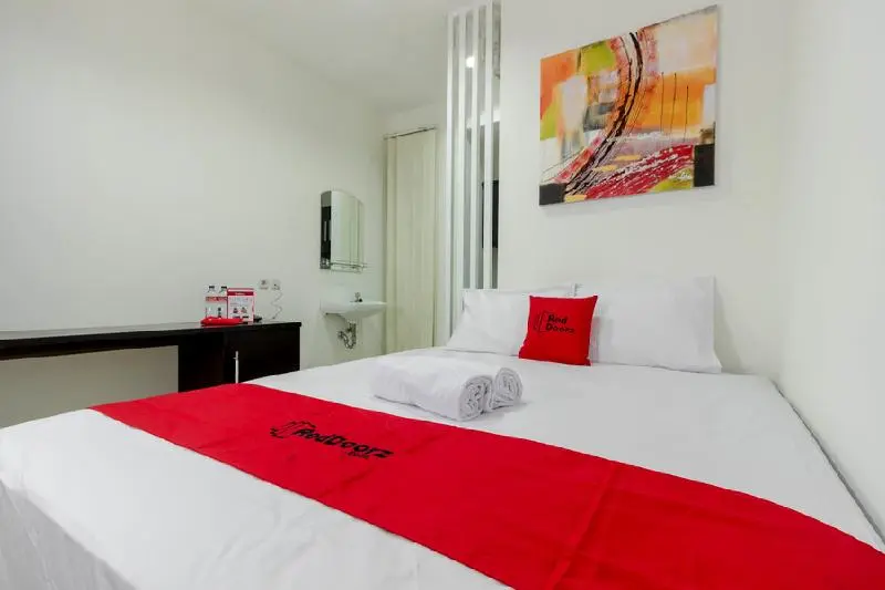 Standardzimmer, Reddoorz Plus @ Pasar Baru