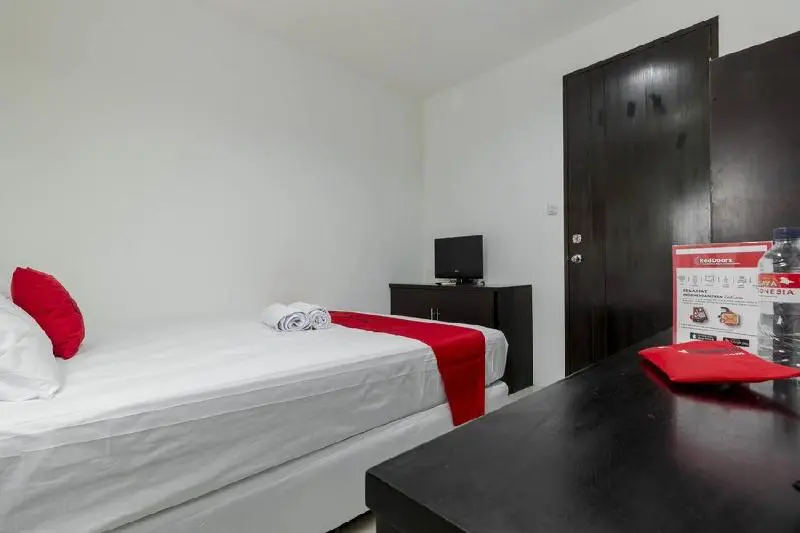 Standardzimmer, Reddoorz Plus @ Pasar Baru
