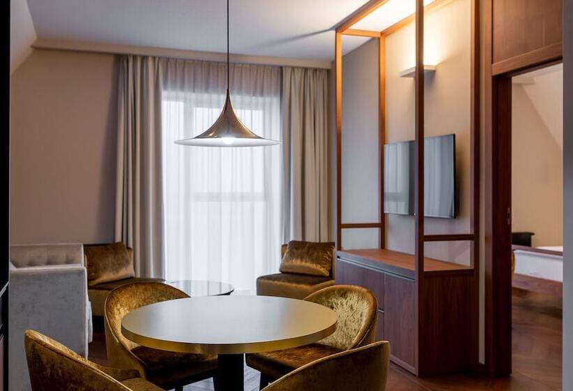 リバービュースイート, Radisson Hotel & Suites, Gdansk, Wyspa Spichrzów