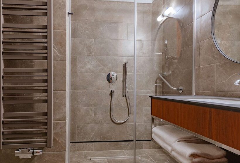 リバービュースーペリアールーム, Radisson Hotel & Suites, Gdansk, Wyspa Spichrzów