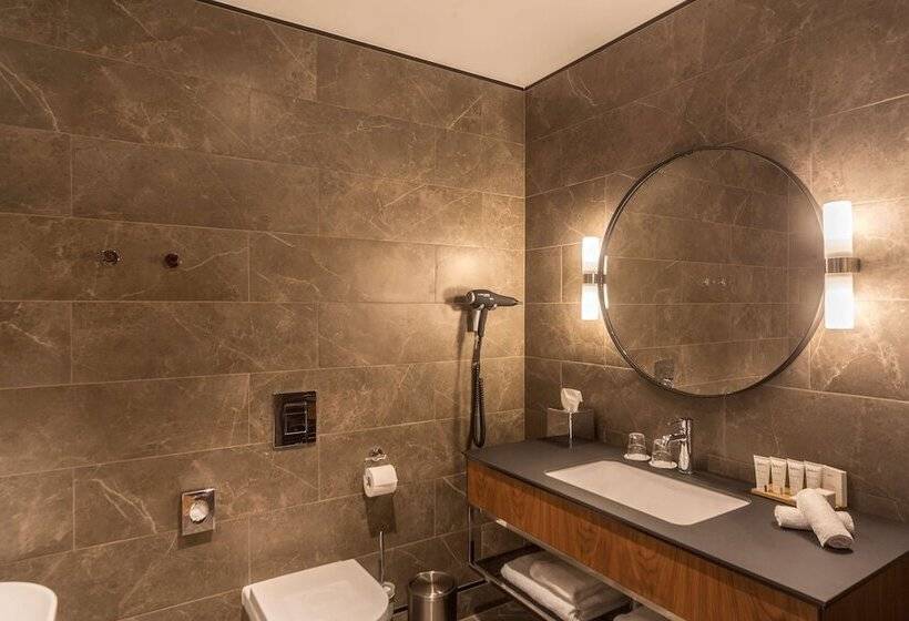 リバービュースーペリアールーム, Radisson Hotel & Suites, Gdansk, Wyspa Spichrzów