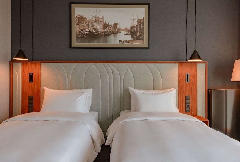 リバービュースーペリアールーム, Radisson Hotel & Suites, Gdansk, Wyspa Spichrzów