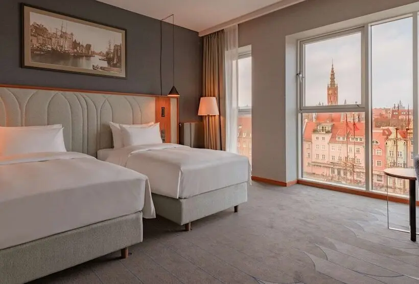 اتاق سوپریور با چشم‌انداز رودخانه, Radisson Hotel & Suites, Gdansk, Wyspa Spichrzów