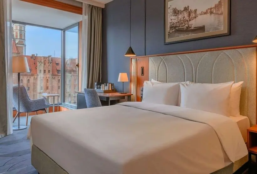 اتاق سوپریور با چشم‌انداز رودخانه, Radisson Hotel & Suites, Gdansk, Wyspa Spichrzów