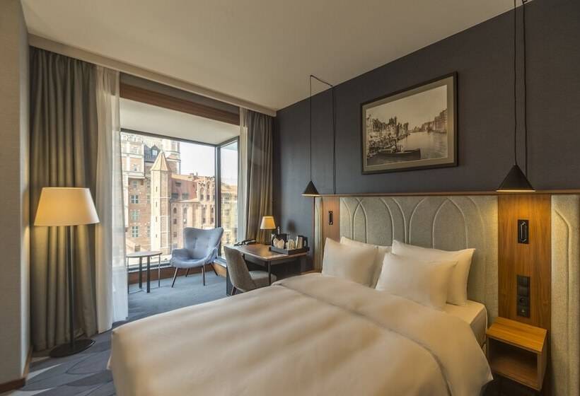 リバービュースーペリアールーム, Radisson Hotel & Suites, Gdansk, Wyspa Spichrzów