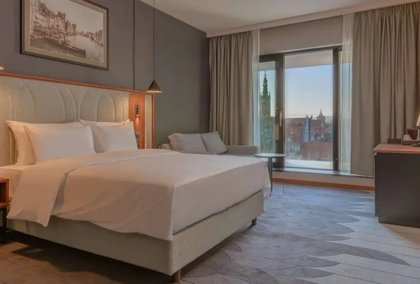 سوئیت با چشم‌انداز رودخانه, Radisson Hotel & Suites, Gdansk, Wyspa Spichrzów