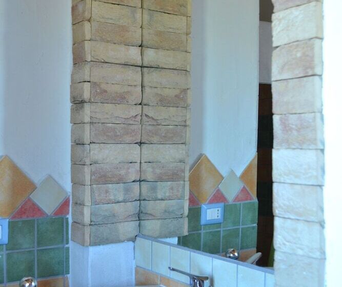 חדר סטנדרט לשלושה, Agriturismo Irghitula