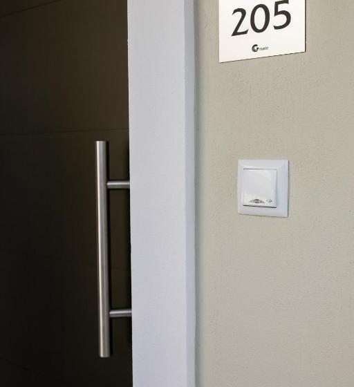 חדר דופלקס, Gmare