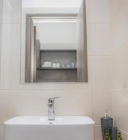 חדר דופלקס, Gmare