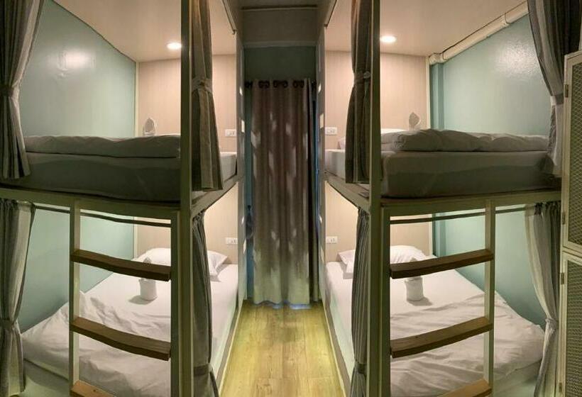 공동 객실, Busket Hostel