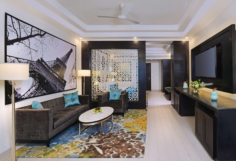 סוויטה אקזקיוטיב, Radisson Chandigarh Zirakpur