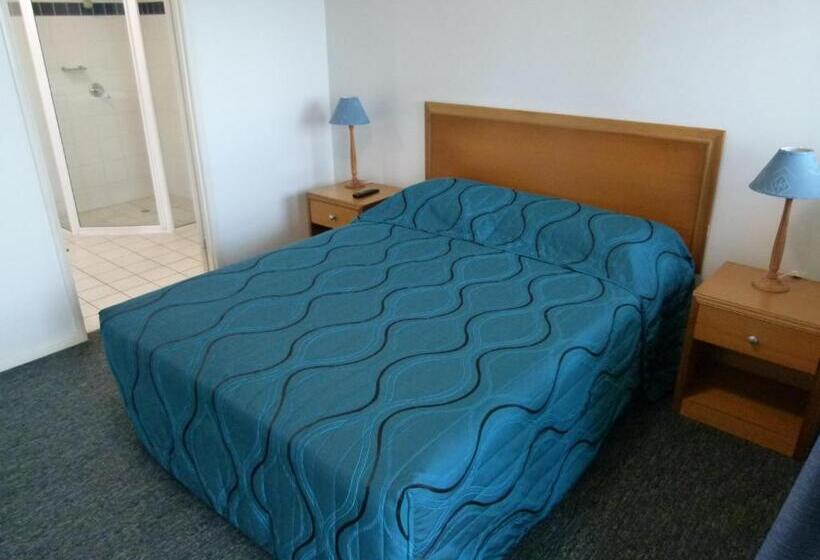 דירת חדר, Madison Ocean Breeze Apartments