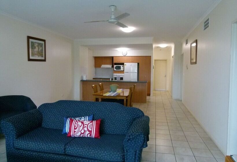 דירת חדר, Madison Ocean Breeze Apartments