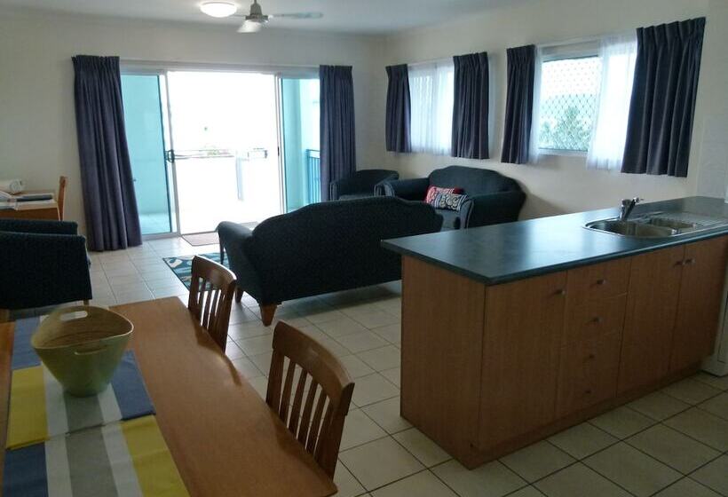 דירת שני חדרים, Madison Ocean Breeze Apartments