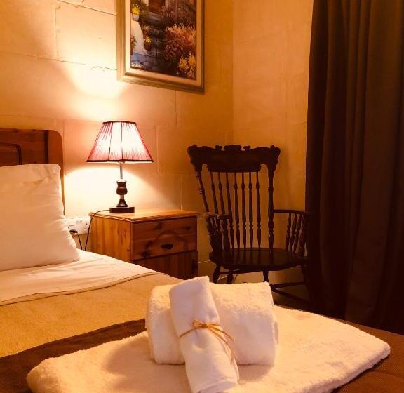 اتاق استاندارد با بالکن, Narcisa Farmhouse B&b