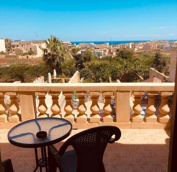 اتاق استاندارد با بالکن و چشم‌انداز دریا, Narcisa Farmhouse B&b