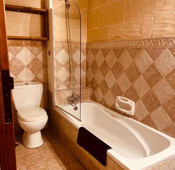 اتاق استاندارد, Narcisa Farmhouse B&b