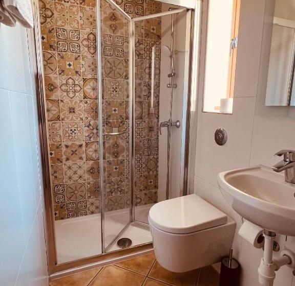 اتاق استاندارد, Narcisa Farmhouse B&b