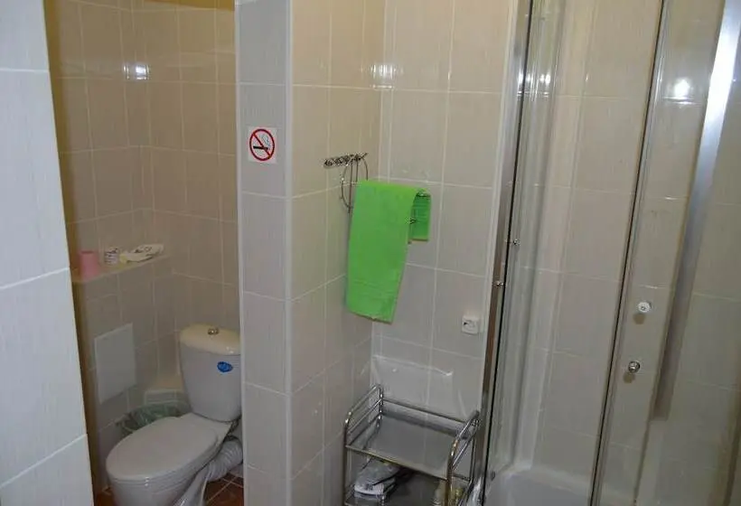 اتاق اکونومی با تخت دوبل, Eburg Hotel   Hostel