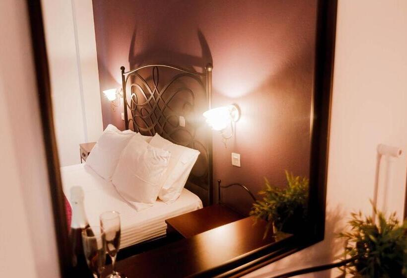 غرفة قياسية, Torini