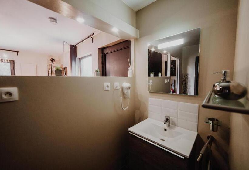 חדר סטנדרט, At Home   Jacuzzi Privatif