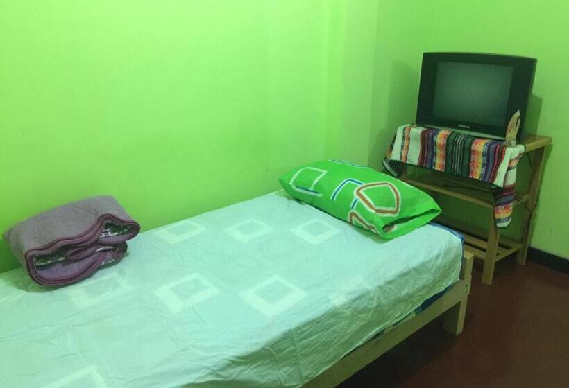 اتاق استاندارد یک تخته با سرویس بهداشتی مشترک, Hospedaje El Viajero Aeropuerto