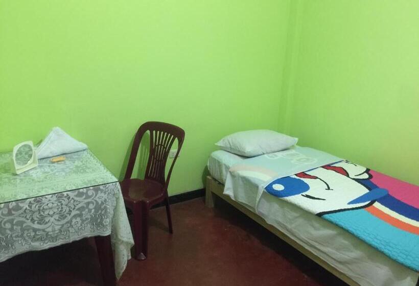 اتاق استاندارد یک تخته با سرویس بهداشتی مشترک, Hospedaje El Viajero Aeropuerto