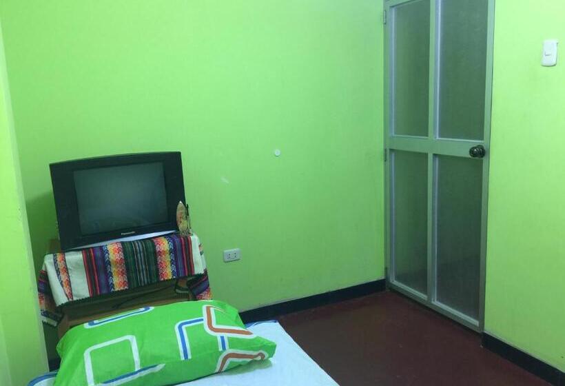 اتاق استاندارد یک تخته با سرویس بهداشتی مشترک, Hospedaje El Viajero Aeropuerto