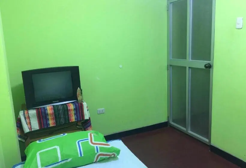 اتاق استاندارد یک تخته با سرویس بهداشتی مشترک, Hospedaje El Viajero Aeropuerto
