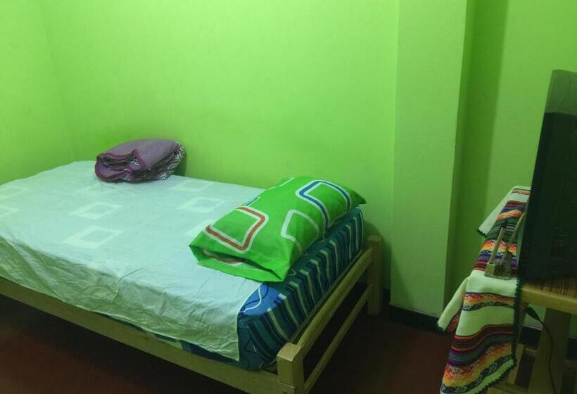 اتاق استاندارد یک تخته با سرویس بهداشتی مشترک, Hospedaje El Viajero Aeropuerto