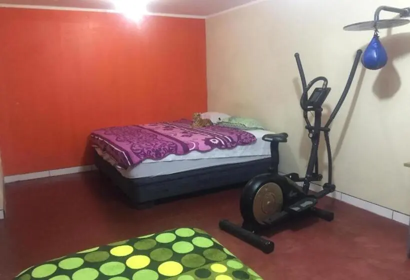 اتاق استاندارد چهارنفره با سرویس بهداشتی مشترک, Hospedaje El Viajero Aeropuerto