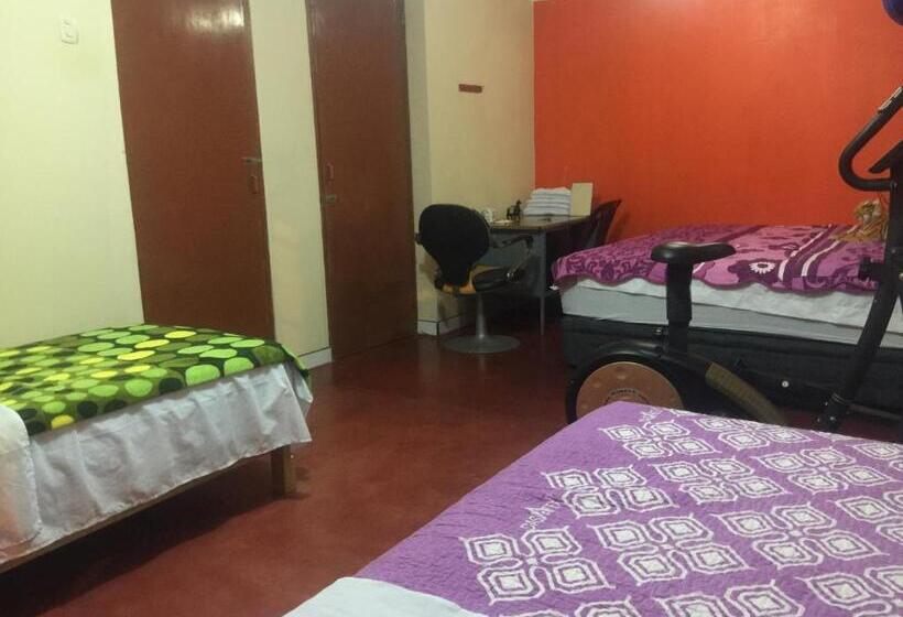 اتاق استاندارد چهارنفره با سرویس بهداشتی مشترک, Hospedaje El Viajero Aeropuerto