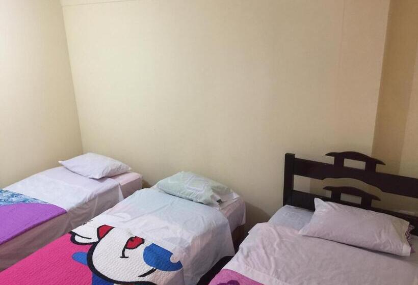 اتاق استاندارد سه تخته با سرویس بهداشتی مشترک, Hospedaje El Viajero Aeropuerto