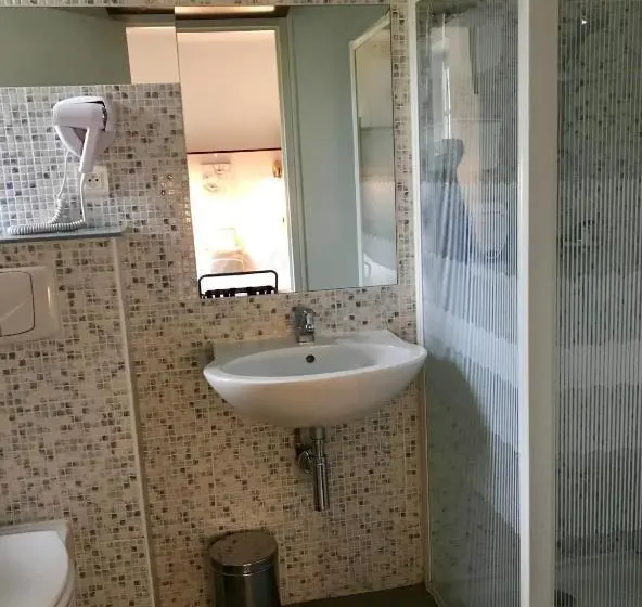 スタンダードルーム, Hôtel Des Bains