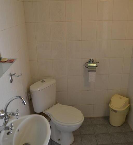 غرفة قياسية فردية, Rade 1