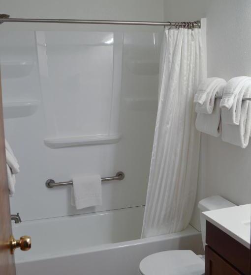 דירת שני חדרים, Pines At Meadow Ridge