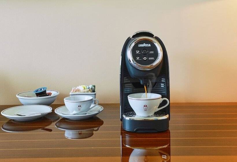 سوئیت پرزیدنت, Mr. C Miami Coconut Grove