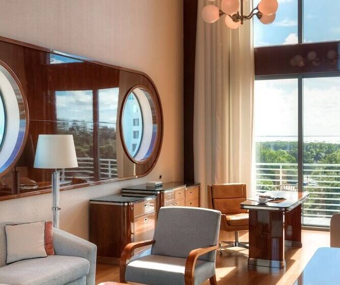 سوئیت پرزیدنت, Mr. C Miami Coconut Grove