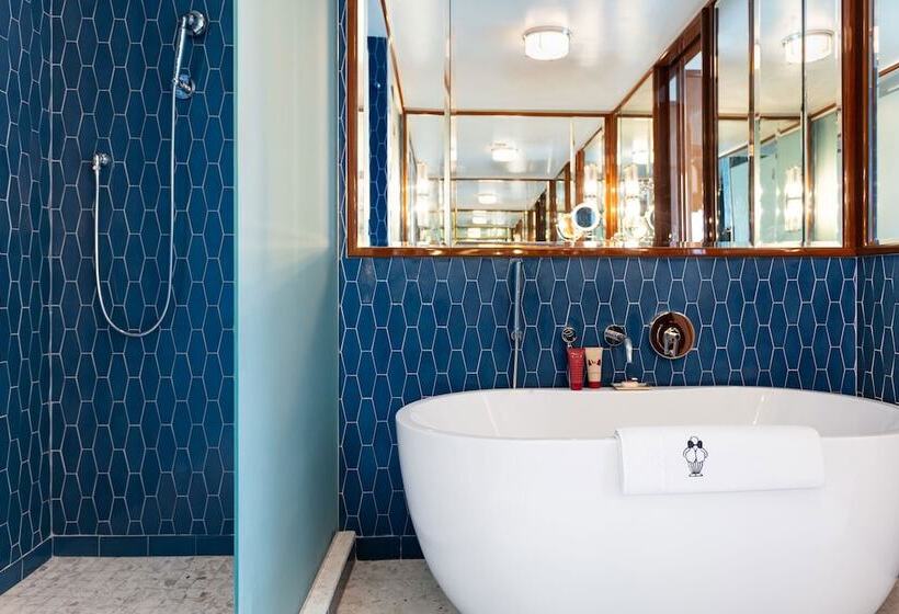 سوئیت کلاسیک, Mr. C Miami Coconut Grove