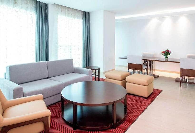 سوئیت پرزیدنت, Four Points By Sheraton Sharjah