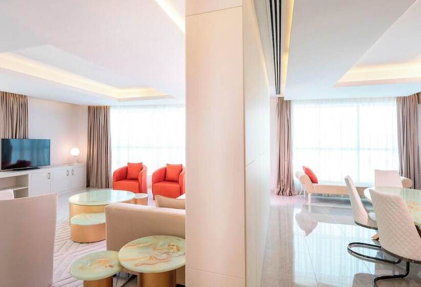 سوئیت ریاست جمهوری 2 خوابه, Four Points By Sheraton Sharjah