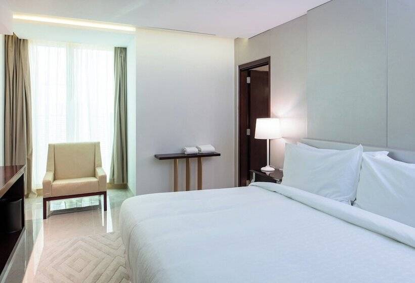 سوئیت ریاست جمهوری 2 خوابه, Four Points By Sheraton Sharjah